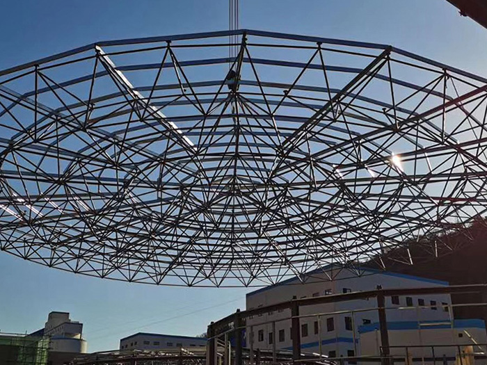 义乌螺栓球网架工程施工现场